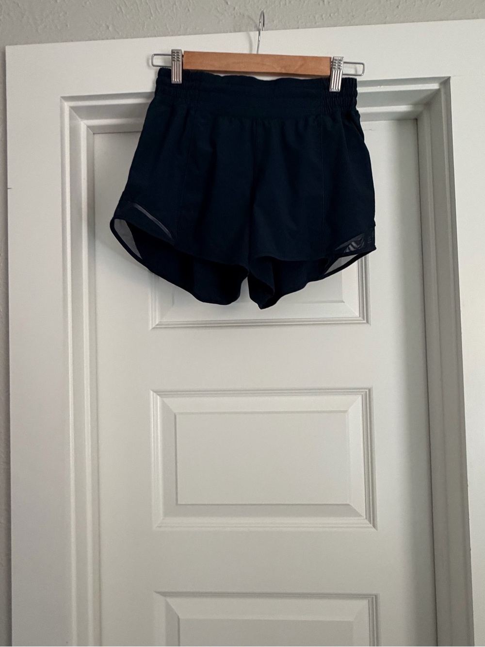 lululemon athletica Hotty hot 4” navy blue Women's Athletic Shorts